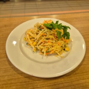 Surówka z marchewki i selera