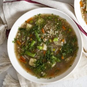 Zupa z kaszą gryczaną i mięsem mielonym