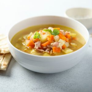 Zupa grochowa z boczkiem