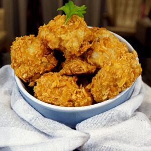 Nuggetsy z kalafiora z sosem czosnkowym