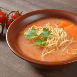 Zupa pomidorowa z makaronem