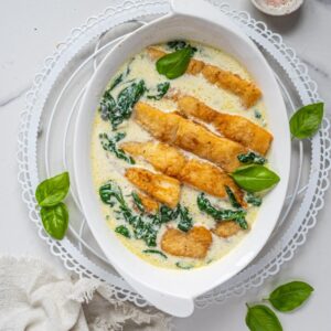 Ryba w sosie szpinakowym na śmietanie