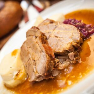 Szynka w sosie pieczeniowym