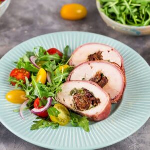 Terrina drobiowa w sosie z suszonych pomidorów