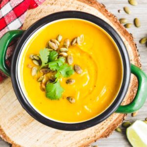 Zupa dyniowa z mlekiem kokosowym