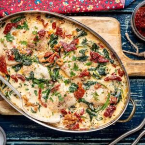 Ryba ze szpinakiem i suszonymi pomidorami