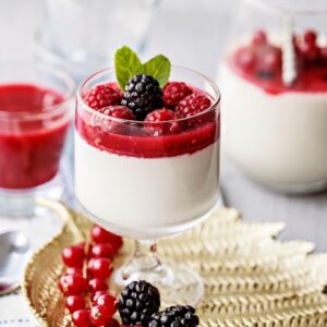 Panna cotta z malinami