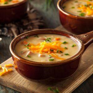 Zupa serowa z grzankami