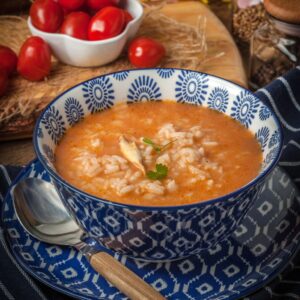 Zupa pomidorowa z ryżem