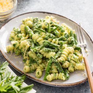 Makaron ze szparagami